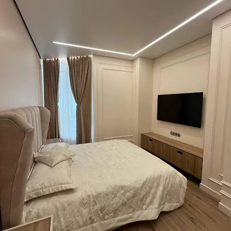 Aquamarine Luxury 290 *